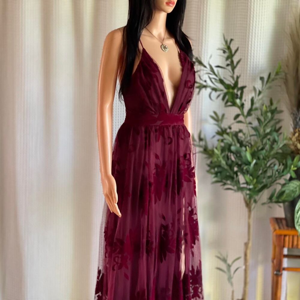 Windsor Burgundy Floral Prom Dress